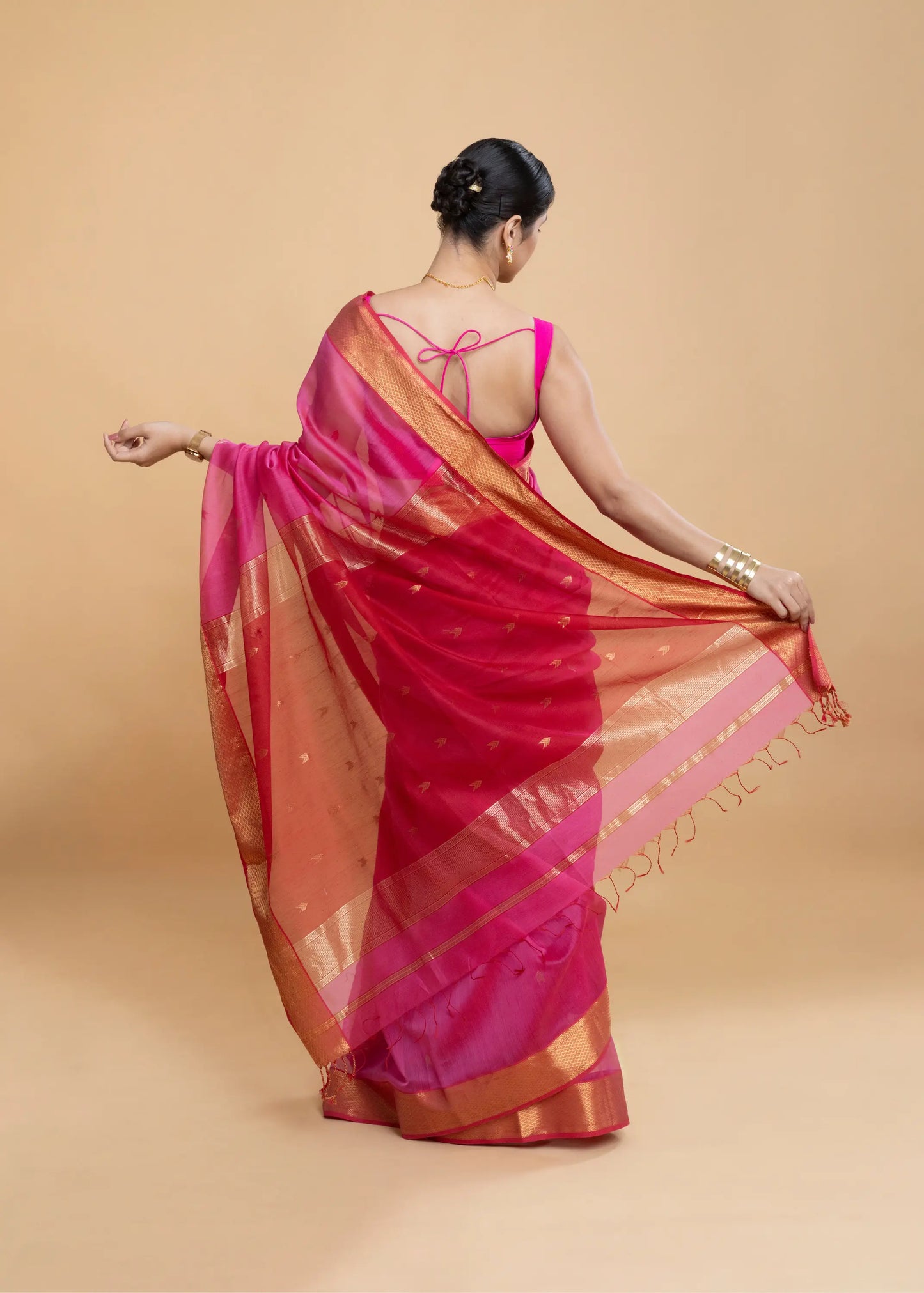 Pink Maheshwari Saree, With Overall Bootis And Geometric Zari Border